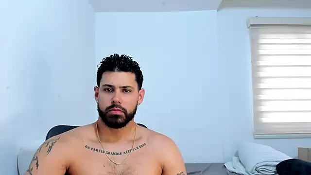 Justyn Torres online show from October 2025 11:55:02 AM