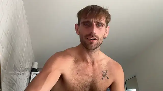 lukegunn online show from December 2024 11:10:01 PM