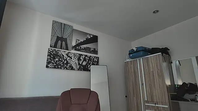 lukegunn online show from November 2025 02:44:02 AM