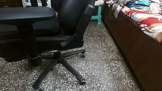 indianboy894 online show from November 2025 12:19:02 PM