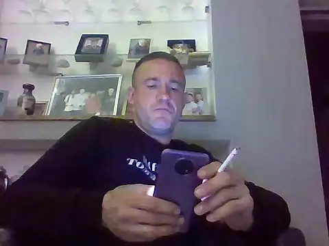 aroj95 online show from May 2026 01:32:02 AM
