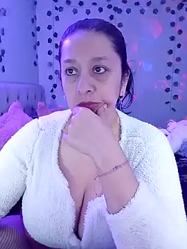 camilalatti online show from January 2025 10:02:01 PM