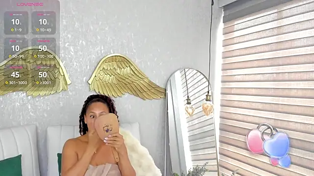 Snapshot of EmmaFerrary chatting on November 2025 02:37:02 PM EmmaFerrary online show from November 2025 02:37:02 PM