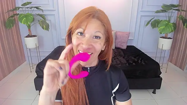 cintiagreyx online show from March 2026 11:26:02 AM