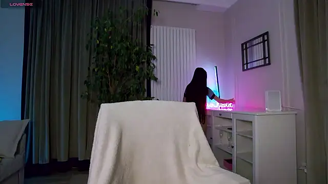 Your Nicolett online show from December 2024 03:04:02 AM