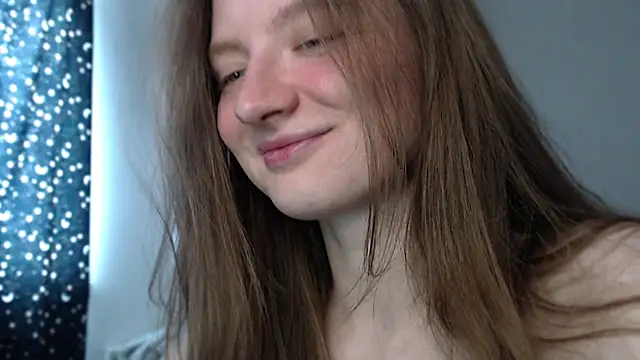 Snapshot of mollytuck chatting on March 2025 09:31:02 AM mollytuck online show from March 2025 09:31:02 AM