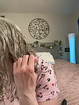 Kaitlyn Winters online show from February 2026 07:16:02 AM