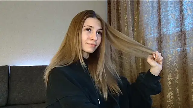 LovelyKatea online show from February 2025 12:16:01 PM