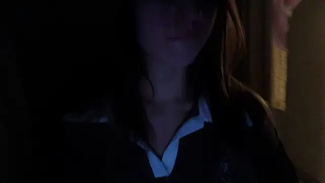 LovelyKatea online show from November 2025 01:43:01 PM