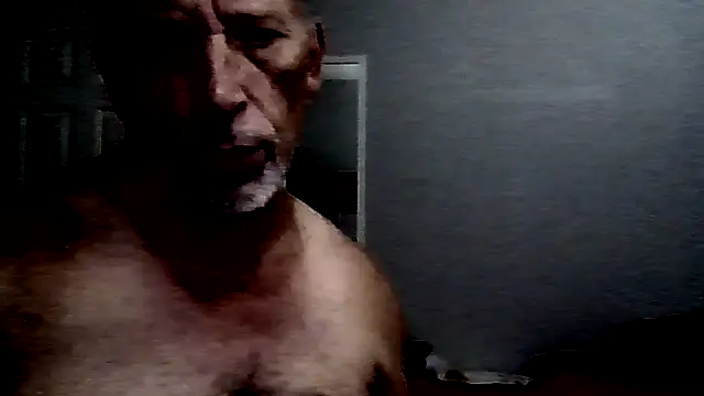 Snapshot of Coester@xh chatting on November 2025 10:03:01 AM Coesterxh online show from November 2025 10:03:01 AM