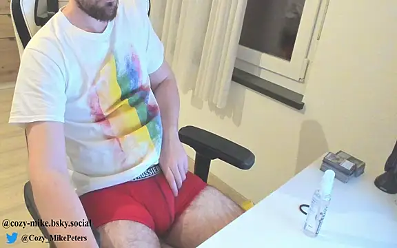 cozy-mike online show from June 2026 11:20:01 PM