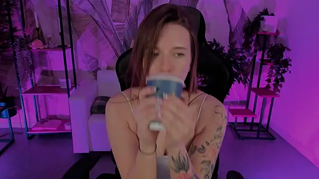 JennyDens online show from February 2025 03:35:01 PM