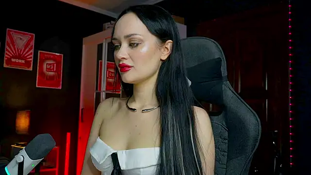 QueenAliss online show from January 2026 10:42:02 AM