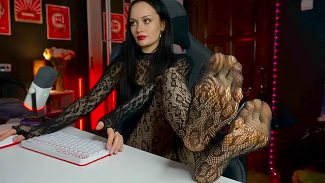 QueenAliss online show from February 2026 07:51:01 AM