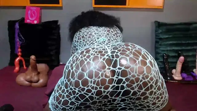 DarkNSpicy4U online show from November 2025 04:13:02 AM