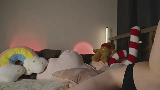 Snapshot of MiracleSandy chatting on December 2024 11:09:01 PM MiracleSandy online show from December 2024 11:09:01 PM