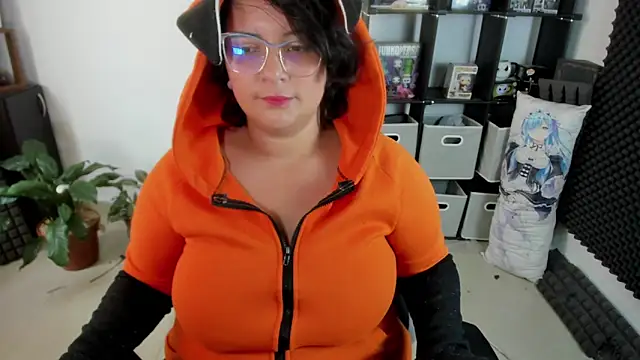 aika-dreams online show from December 2024 02:27:01 PM