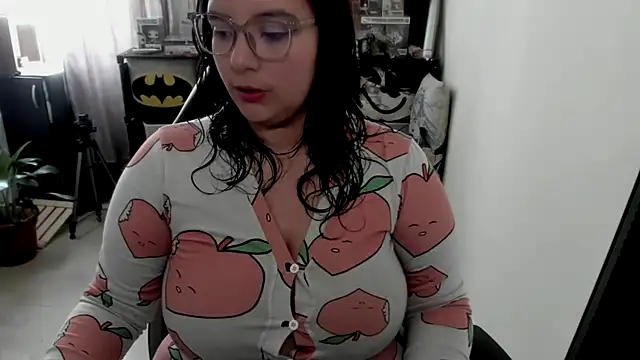 aika-dreams online show from April 2026 02:28:02 PM