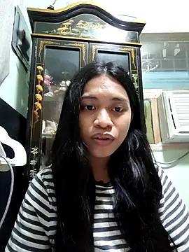 Snapshot of Urworldclasstrans chatting on March 2026 01:36:02 PM Urworldclasstrans online show from March 2026 01:36:02 PM