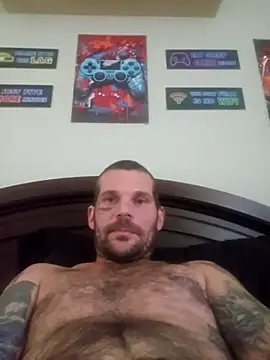 Snapshot of Bearbitheway69 chatting on October 2025 06:09:01 PM Bearbitheway69 online show from October 2025 06:09:01 PM