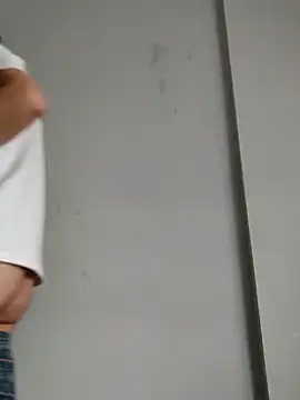 Snapshot of Consensustr chatting on December 2024 09:33:02 AM Consensustr online show from December 2024 09:33:02 AM