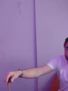 Snapshot of Consensustr chatting on February 2025 06:54:01 AM Consensustr online show from February 2025 06:54:01 AM