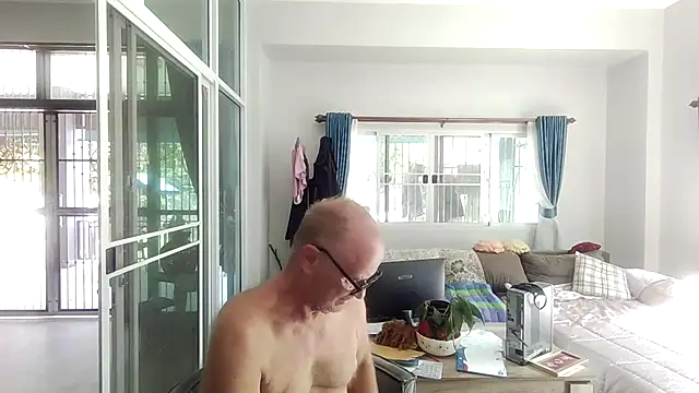 Snapshot of 58klaus chatting on December 2025 04:51:02 AM 58klaus online show from December 2025 04:51:02 AM