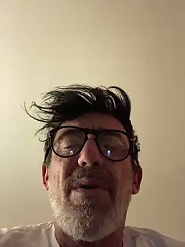 maxximere online show from February 2026 10:52:02 PM