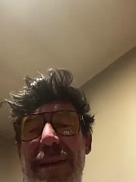 maxximere online show from February 2026 07:07:01 PM