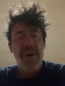 maxximere online show from February 2026 08:52:01 PM