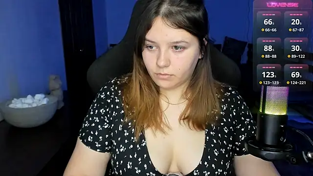 Snapshot of XNirvanaX chatting on December 2024 03:09:02 AM XNirvanaX online show from December 2024 03:09:02 AM