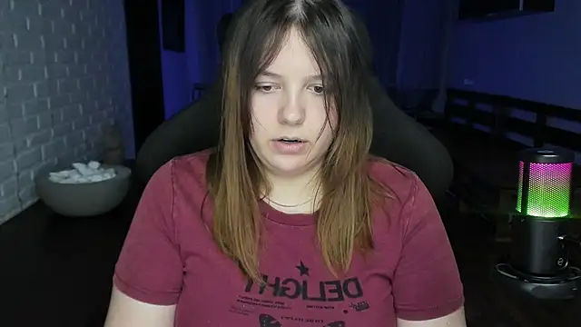 Snapshot of XNirvanaX chatting on December 2024 04:07:02 AM XNirvanaX online show from December 2024 04:07:02 AM