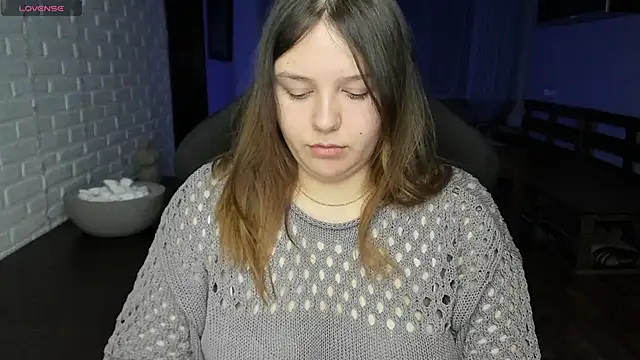 Snapshot of XNirvanaX chatting on December 2024 02:04:01 AM XNirvanaX online show from December 2024 02:04:01 AM