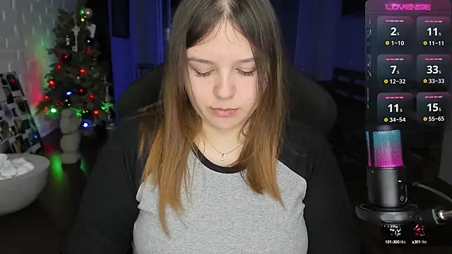 Snapshot of XNirvanaX chatting on January 2025 11:12:01 PM XNirvanaX online show from January 2025 11:12:01 PM