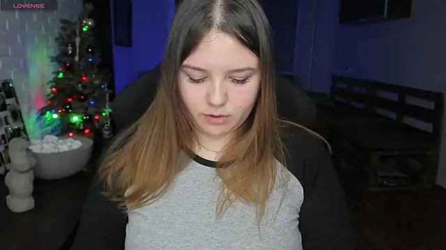 Snapshot of XNirvanaX chatting on January 2025 01:10:02 AM XNirvanaX online show from January 2025 01:10:02 AM