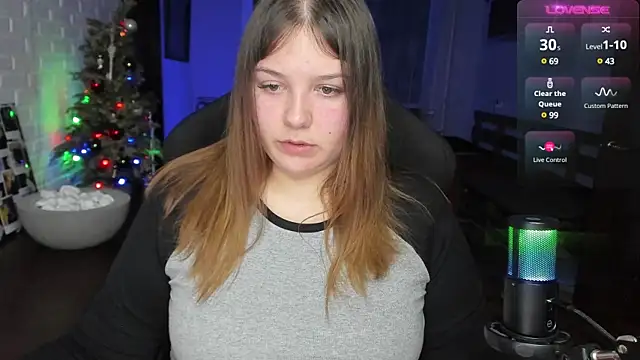 Snapshot of XNirvanaX chatting on February 2025 02:05:02 AM XNirvanaX online show from February 2025 02:05:02 AM