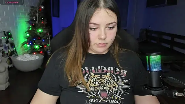 Snapshot of XNirvanaX chatting on February 2025 02:27:02 AM XNirvanaX online show from February 2025 02:27:02 AM