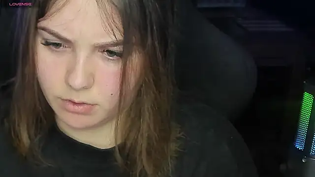 Snapshot of XNirvanaX chatting on September 2025 04:17:02 AM XNirvanaX online show from September 2025 04:17:02 AM