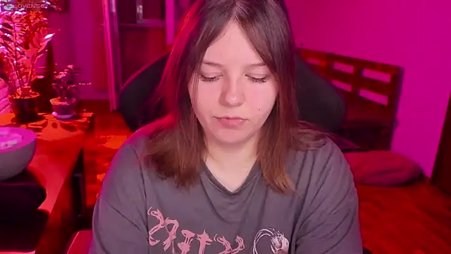 Snapshot of XNirvanaX chatting on December 2025 03:57:01 AM XNirvanaX online show from December 2025 03:57:01 AM