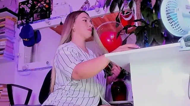  asscutebig  online show from February 2026 04:57:02 AM