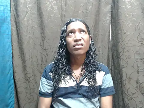 shairaStarr online show from October 2025 03:03:02 AM