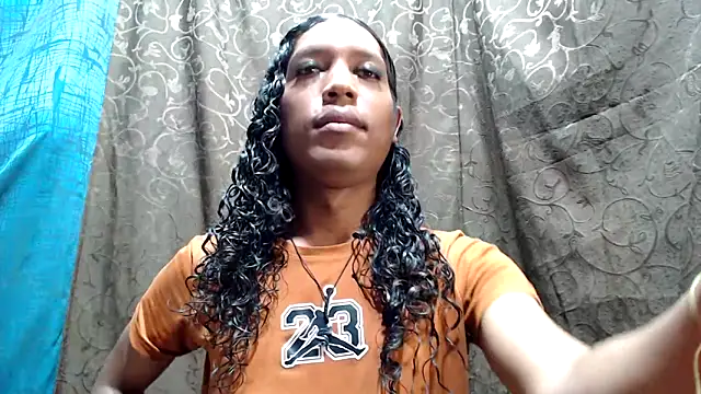 shairaStarr online show from October 2025 01:53:02 AM
