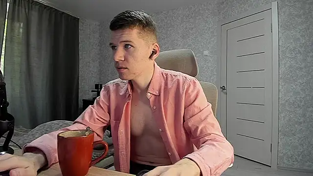 Snapshot of Bananas_dick chatting on April 2026 06:07:02 AM Bananas dick online show from April 2026 06:07:02 AM