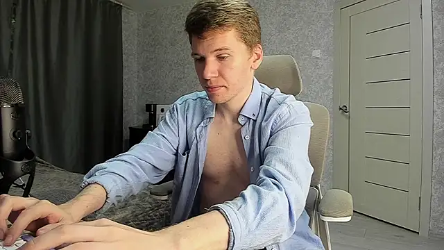 Snapshot of Bananas_dick chatting on June 2026 03:25:01 AM Bananas dick online show from June 2026 03:25:01 AM