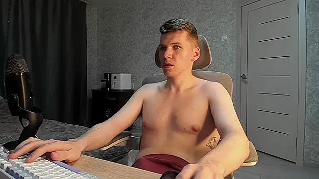 Snapshot of Bananas_dick chatting on July 2026 04:58:01 PM Bananas dick online show from July 2026 04:58:01 PM