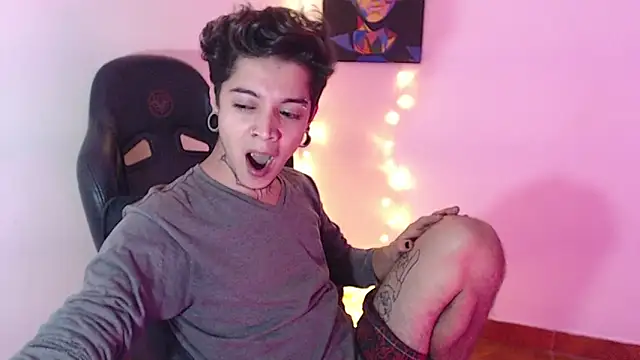 Snapshot of saad_man chatting on December 2024 10:24:02 AM saad man online show from December 2024 10:24:02 AM