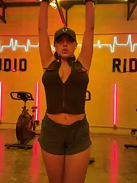 alexademie1 online show from February 2025 04:52:01 PM