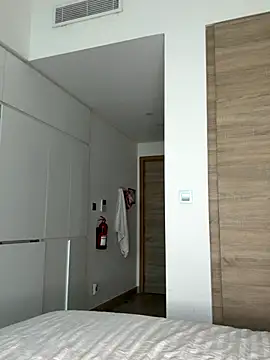 alexademie1 online show from November 2025 12:47:01 PM