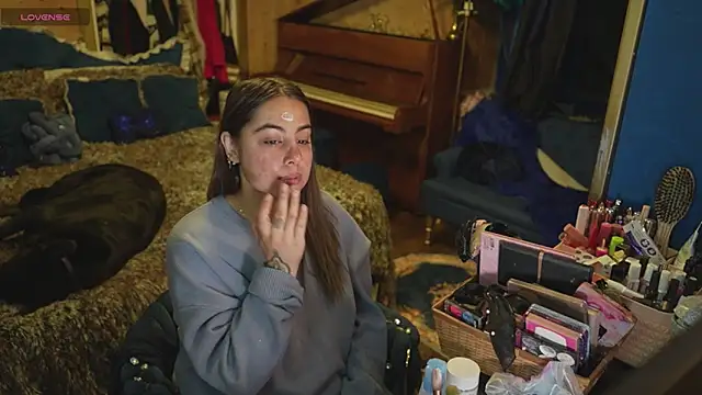 VanessaDoyle online show from September 2025 01:40:01 AM