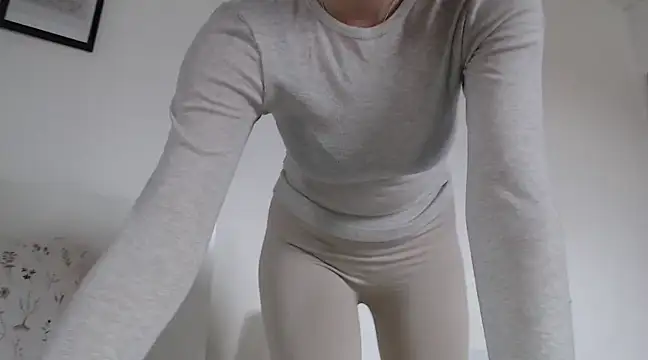 Snapshot of ocean_eyess_ chatting on February 2025 02:15:02 PM ocean eyess online show from February 2025 02:15:02 PM